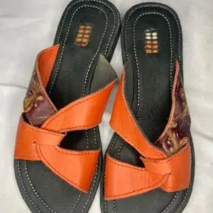 Sandales en cuir cousues main